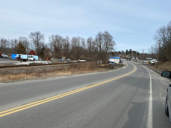 25 Augusta Rd, Winslow, ME 04901
